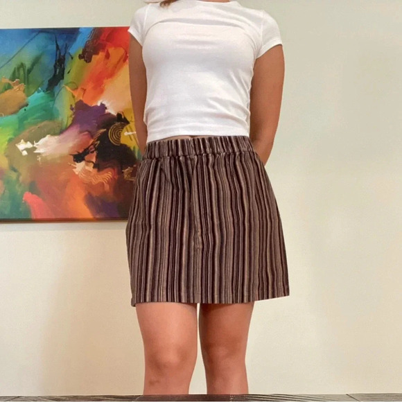 Cute American eagle corduroy mini skirt - Picture 1 of 7